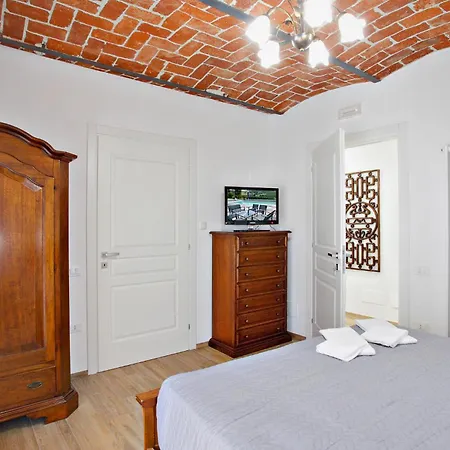 Gorgeous In With Wifi Holiday home